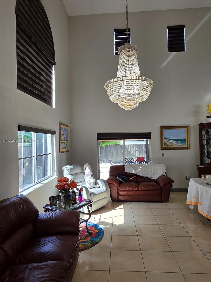 2066 SW 156th Ave, Miami FL 33185 photo 2