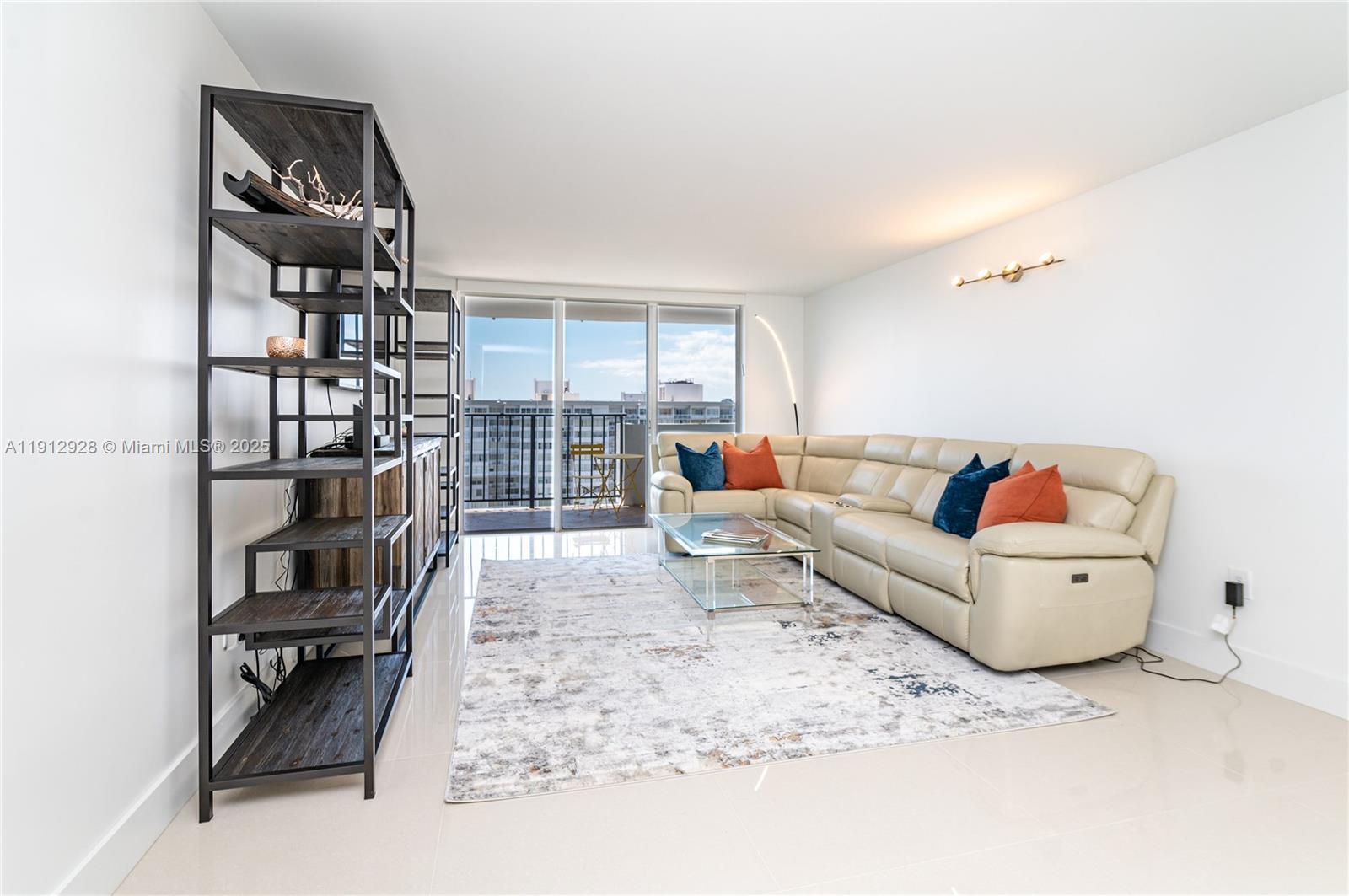 2780 NE 183rd St # 2014, Aventura FL 33160 photo 2