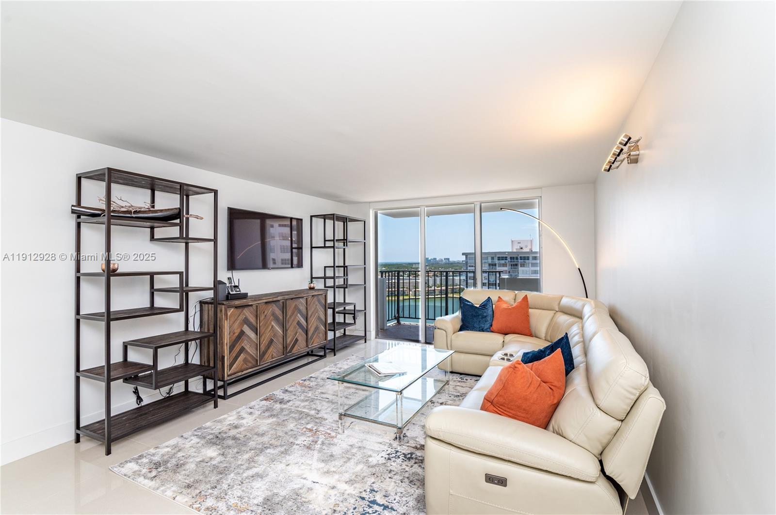 2780 NE 183rd St # 2014, Aventura FL 33160 photo 3