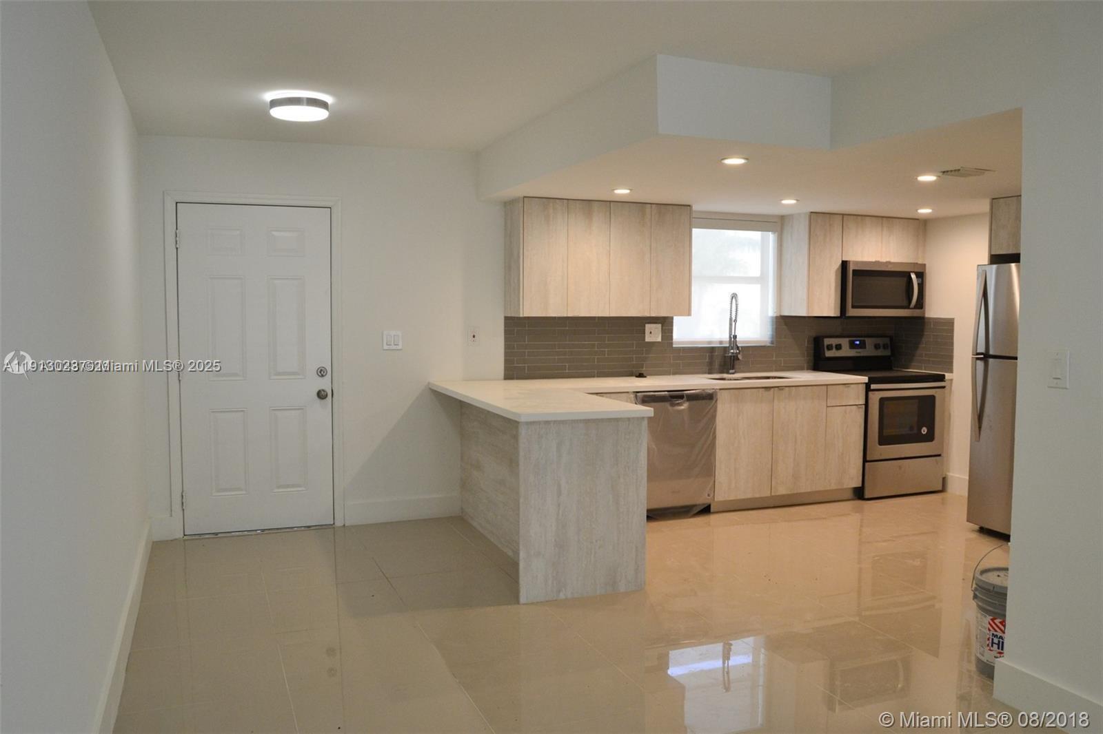 9375 Fontainebleau Blvd # L122, Miami FL 33172 photo 4