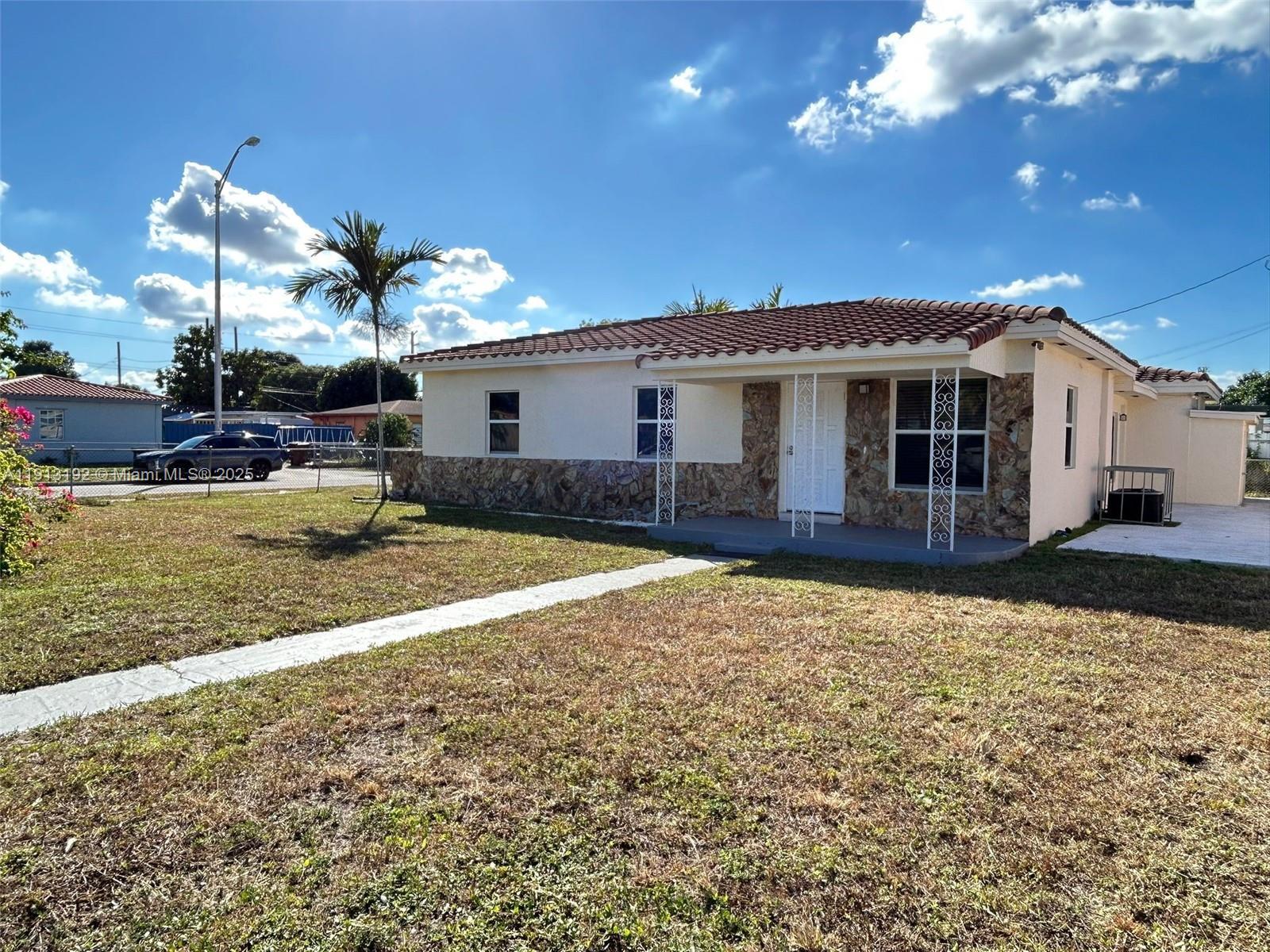 610 E 8th Ave, Hialeah FL 33010 photo 2