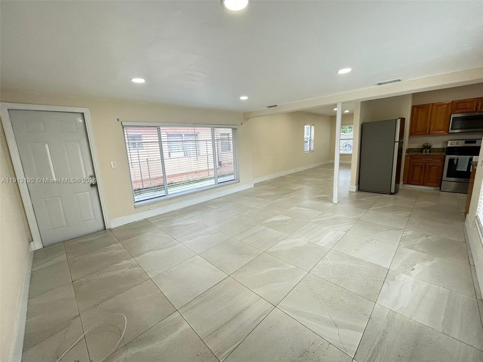 610 E 8th Ave, Hialeah FL 33010 photo 5