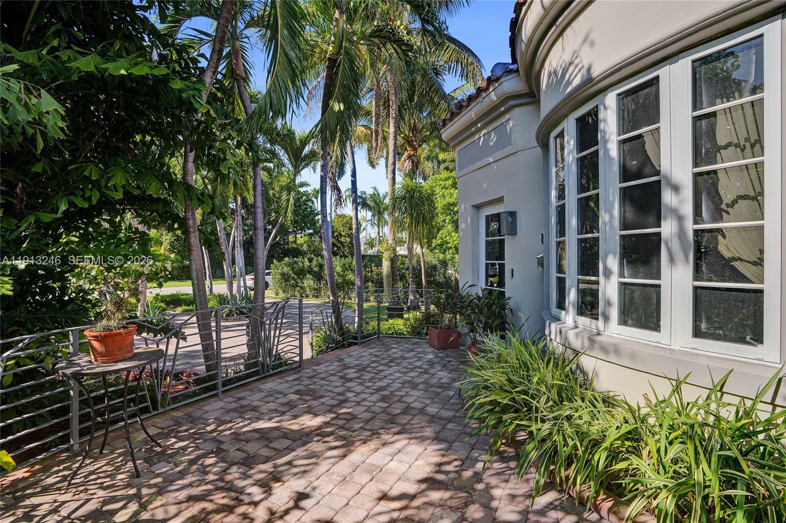 1335 Lenox Ave, Miami Beach FL 33139 photo 4
