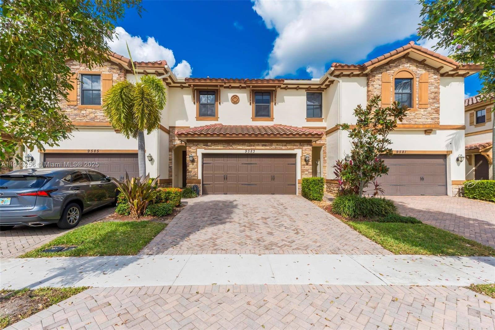 9583 N Town Parc Cir N # 9583, Parkland FL 33076 photo 2