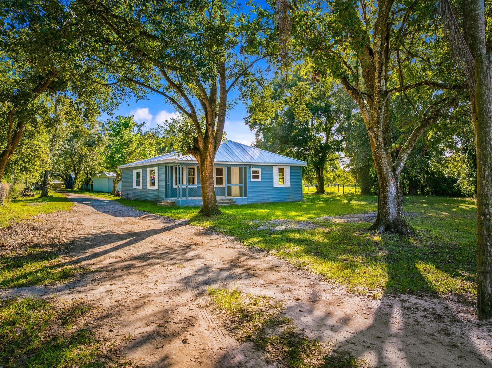 250 NW 98th Street, Okeechobee FL 34972 photo 2