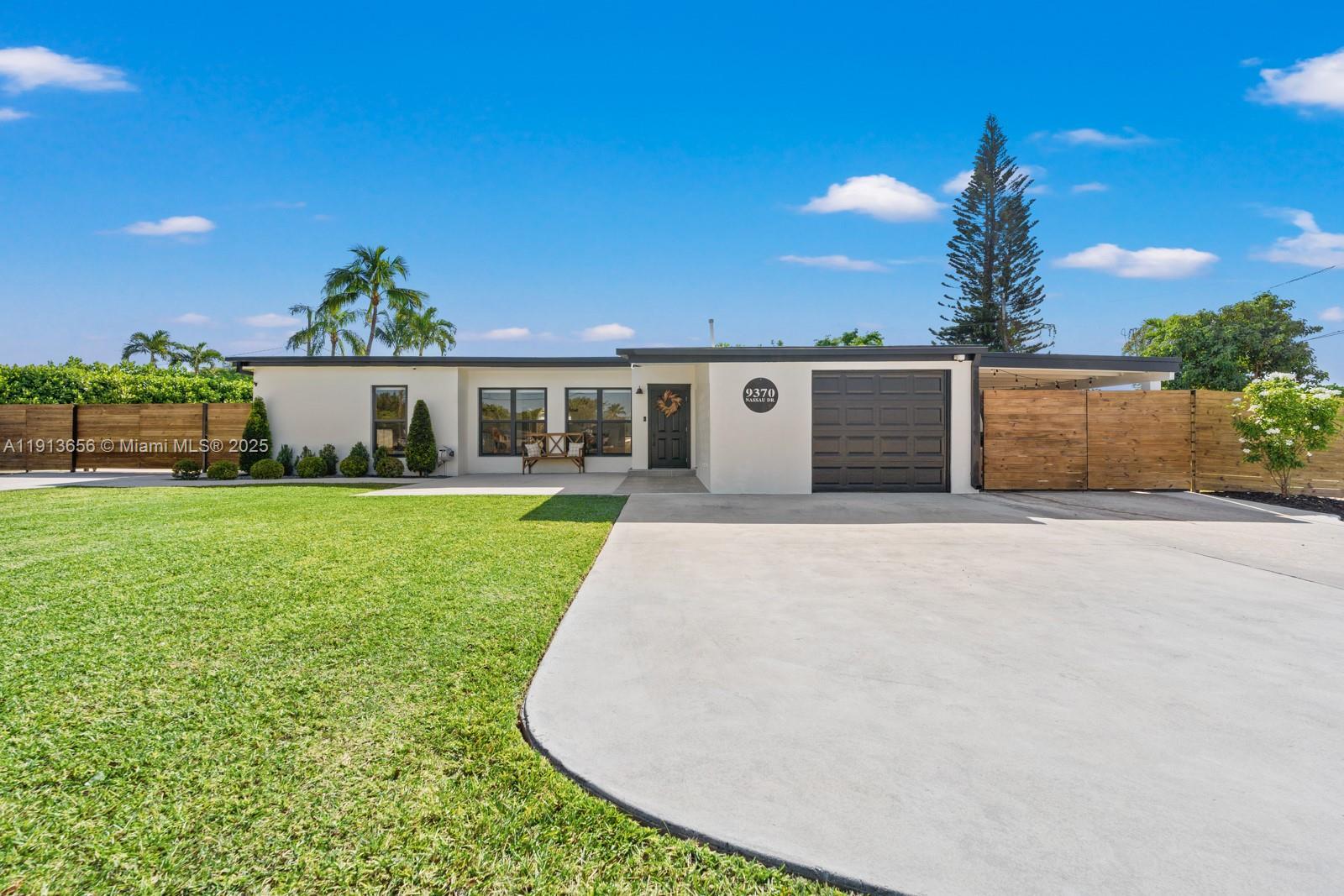 9370 Nassau Dr, Cutler Bay FL 33189