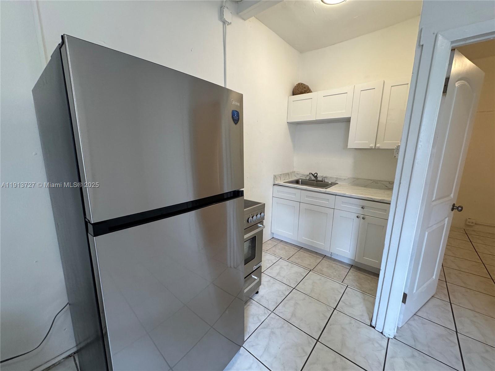 2549 NE 190th St # 3, Miami FL 33180 photo 3