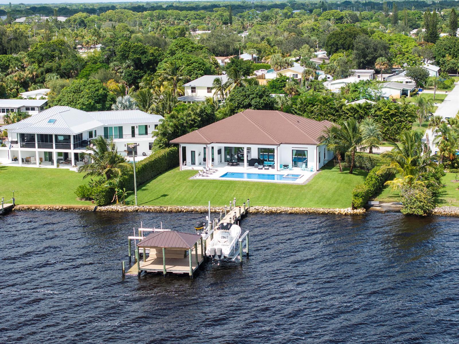 1000 NE Wright Avenue, Jensen Beach FL 34957 photo 2