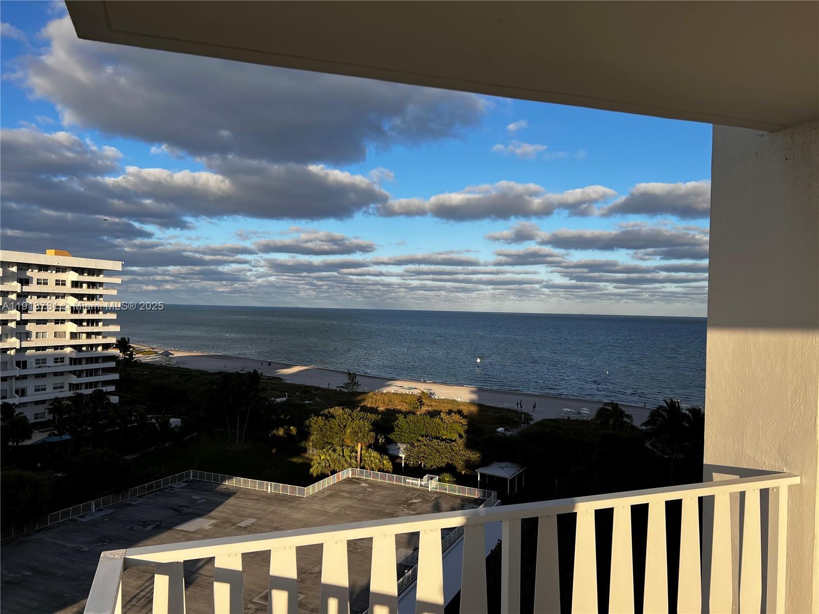 200 Ocean Lane Dr # 909, Key Biscayne FL 33149 photo 2