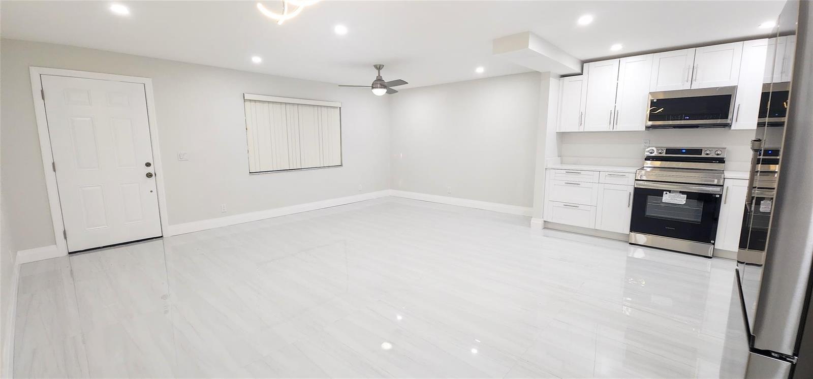 343 Normandy H # 343, Delray Beach FL 33484 photo 3