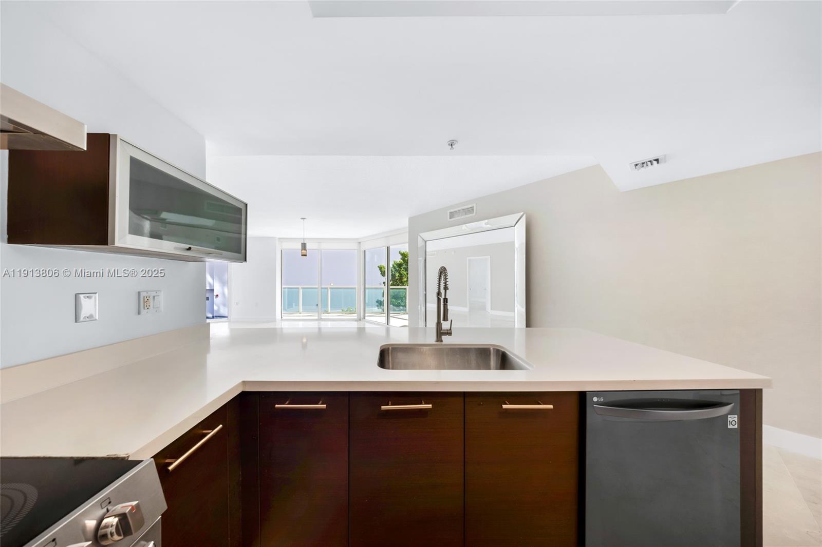 150 Sunny Isles Blvd # 601, Sunny Isles Beach FL 33160 photo 4