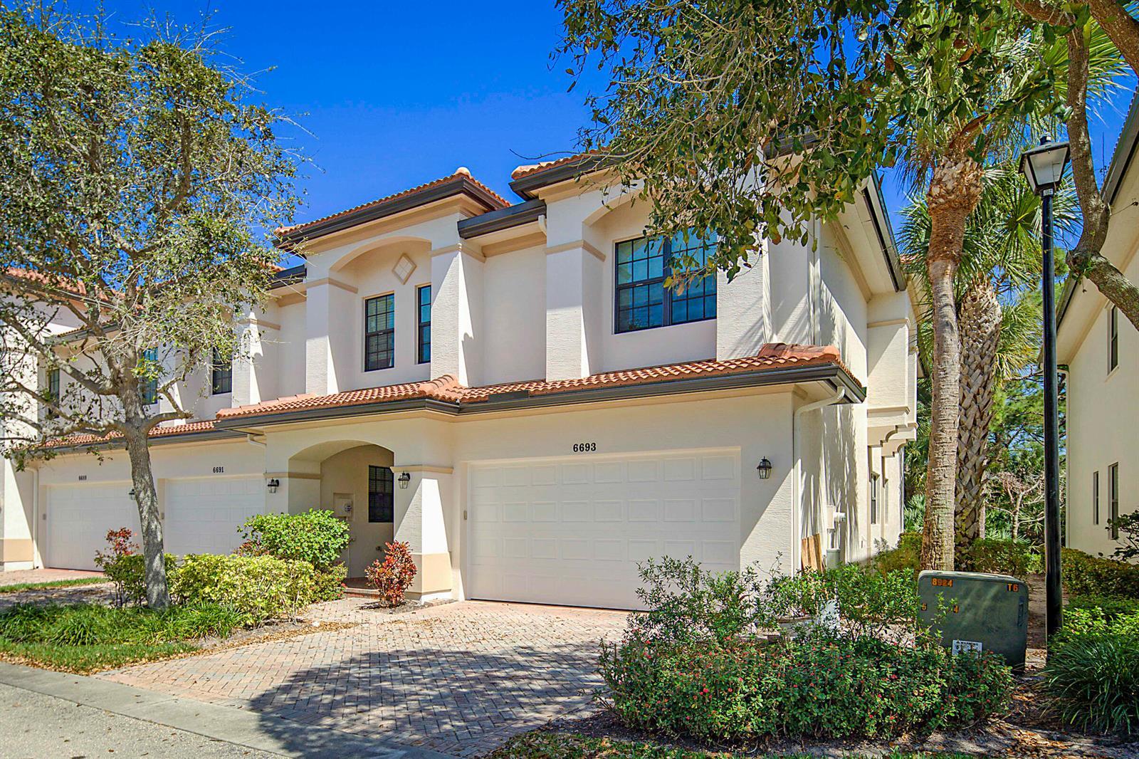 6693 SE Woodmill Pond Lane, Stuart FL 34997