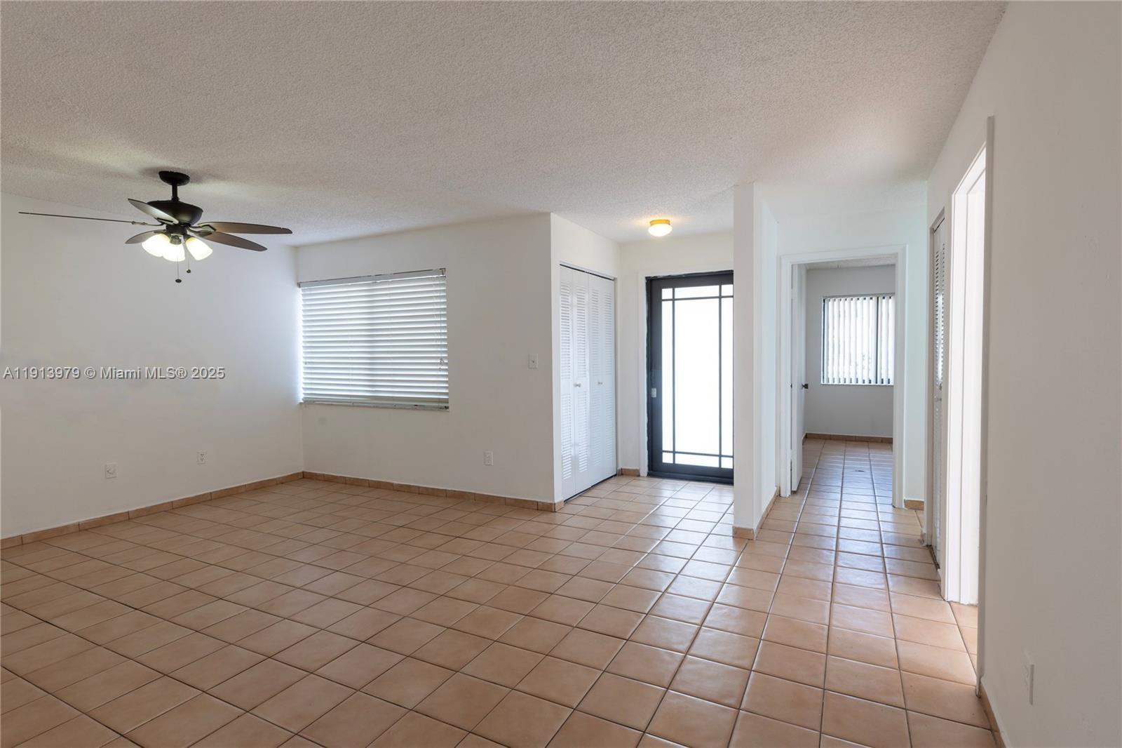 11570 SW 5th St, Sweetwater FL 33174 photo 2