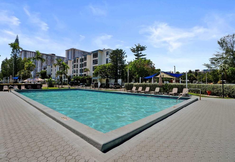 17560 Atlantic Blvd # 116, Sunny Isles Beach FL 33160 photo 2