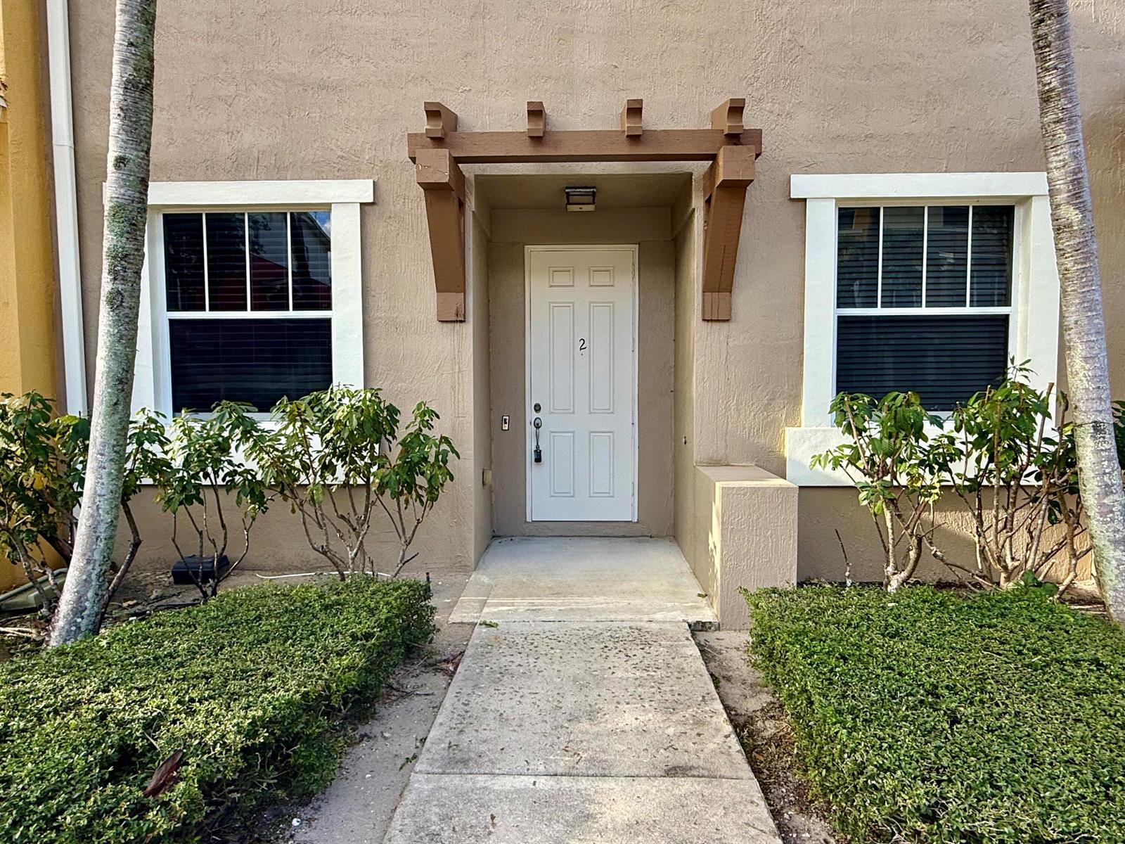 433 Amador Lane # 2, West Palm Beach FL 33401 photo 2
