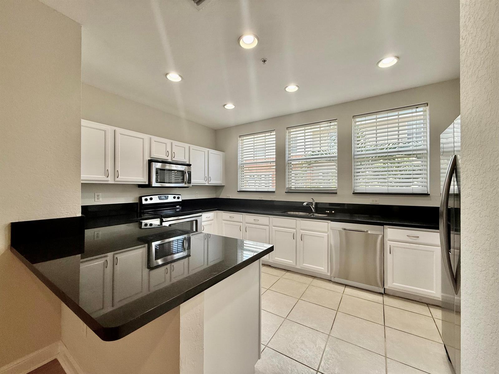 433 Amador Lane # 2, West Palm Beach FL 33401 photo 4