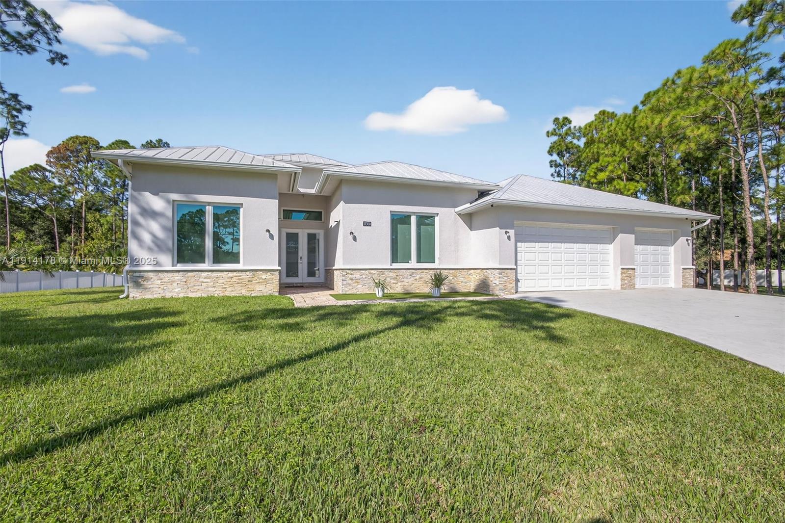 18369 Mellen Ln, Jupiter FL 33478 photo 4