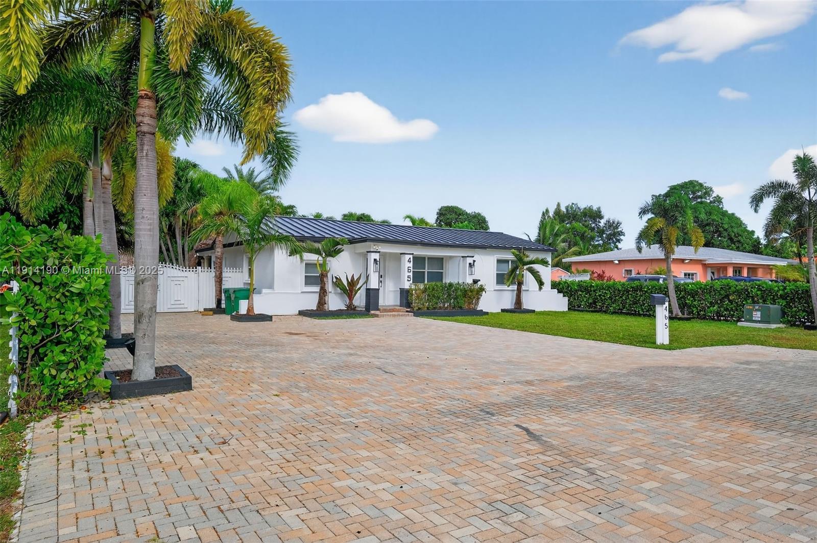 465 NW 153rd St, Miami FL 33169 photo 3