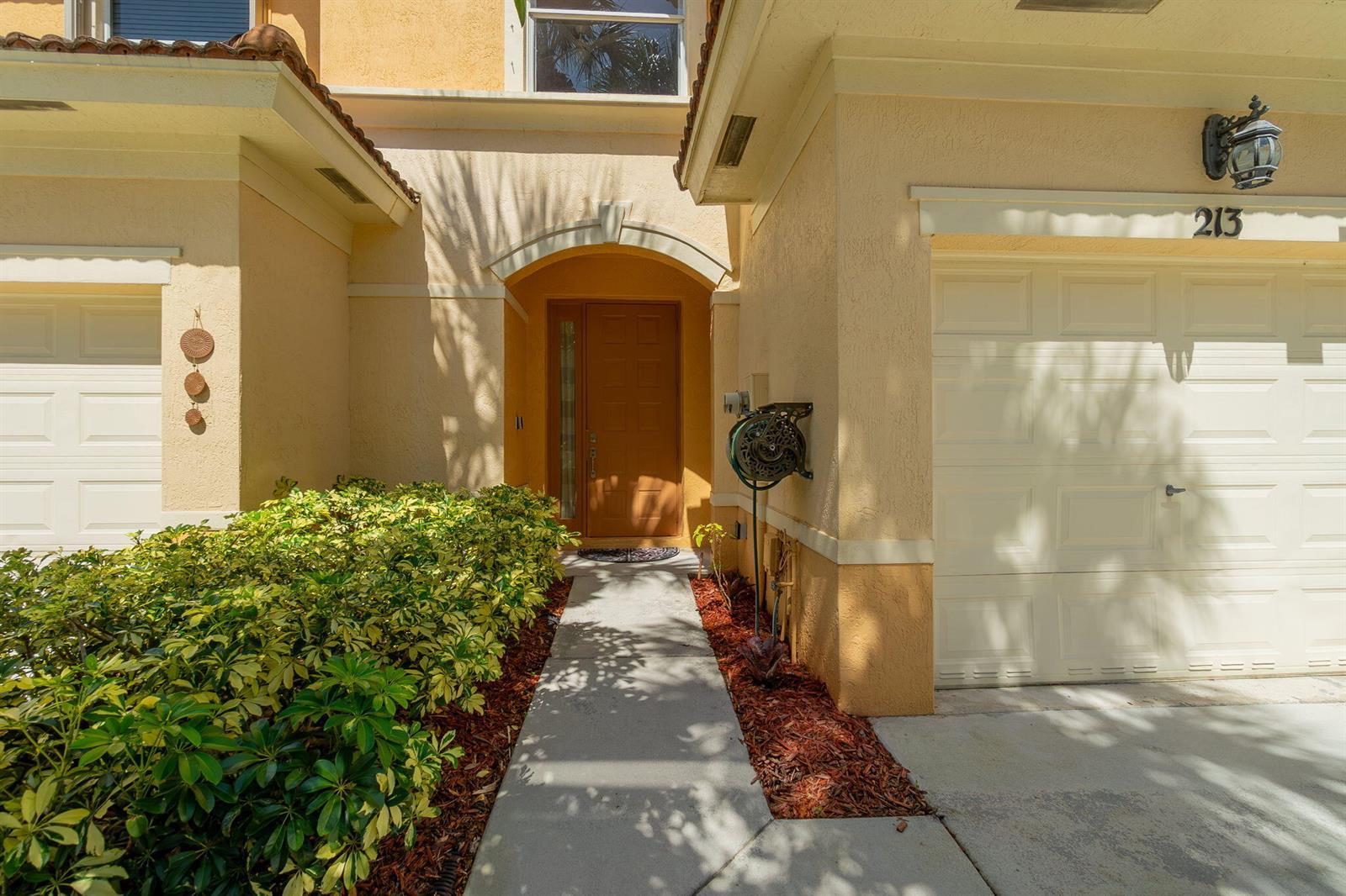 213 River Bluff Lane, Royal Palm Beach FL 33411 photo 2