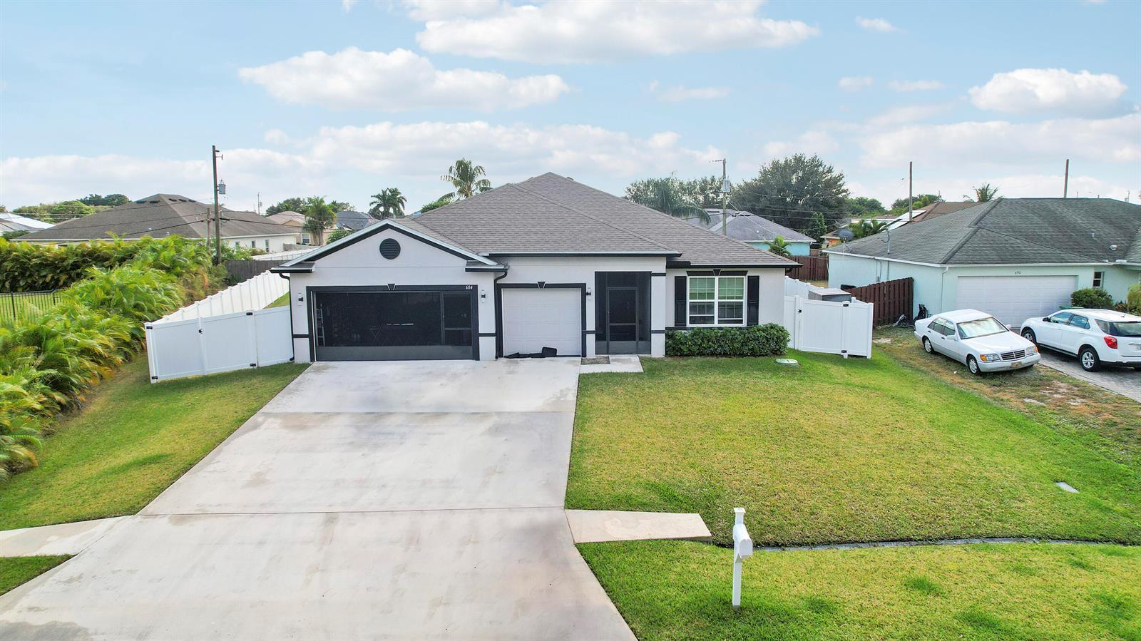 684 SW Jada Road, Port St. Lucie FL 34953