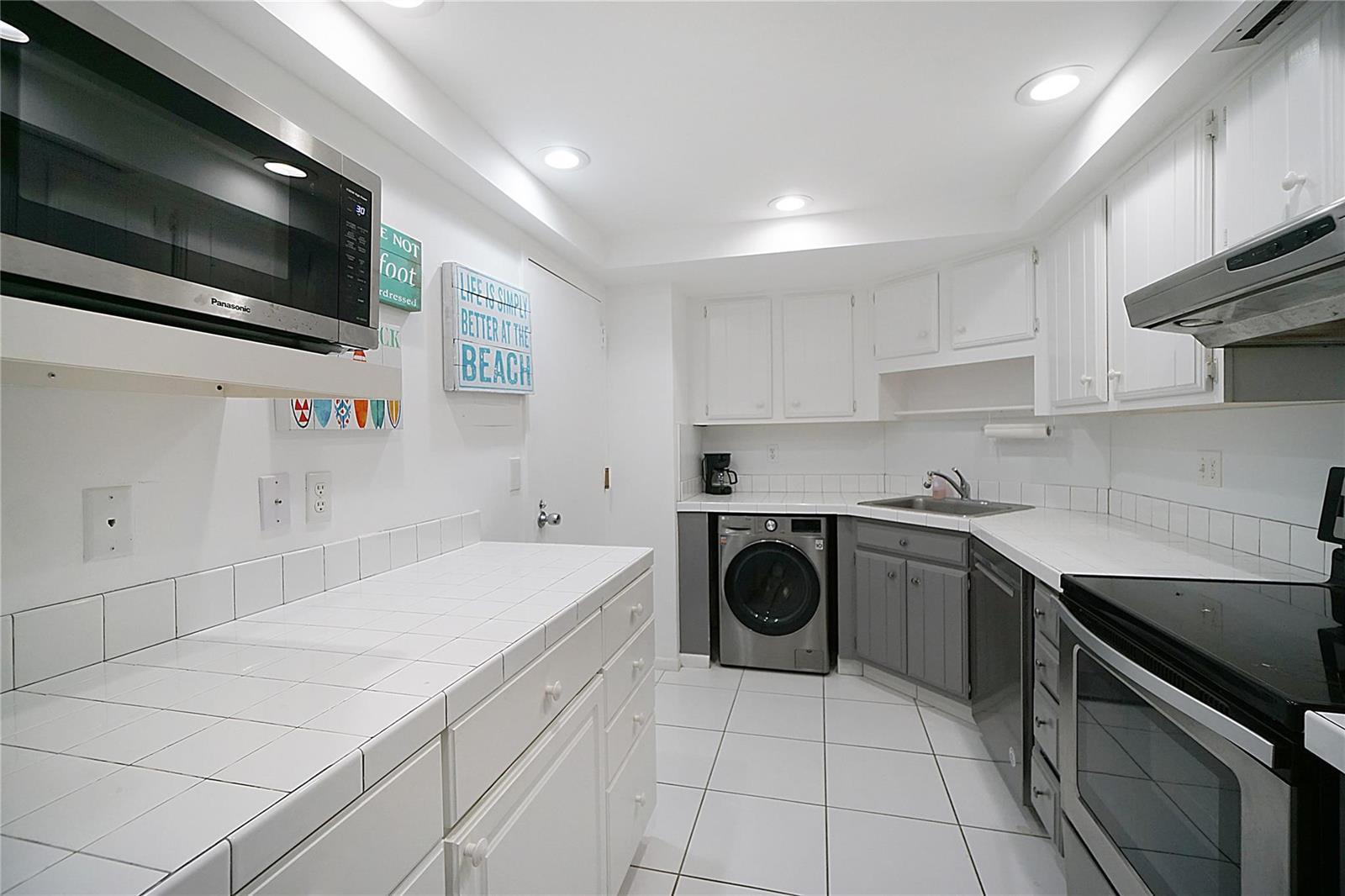 2400 Presidential Way # 502, West Palm Beach FL 33401 photo 5