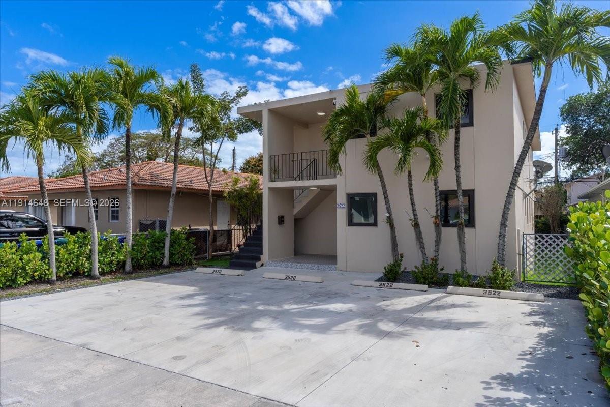 3520 SW 25th St, Miami FL 33133 photo 2
