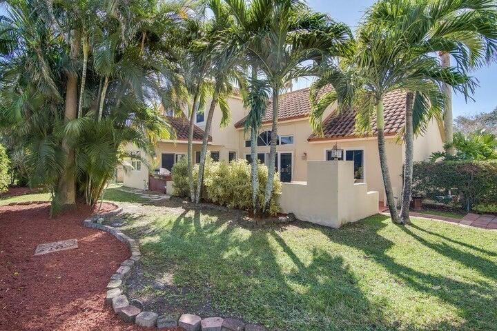 1343 Lake Breeze Drive, Wellington FL 33414 photo 2