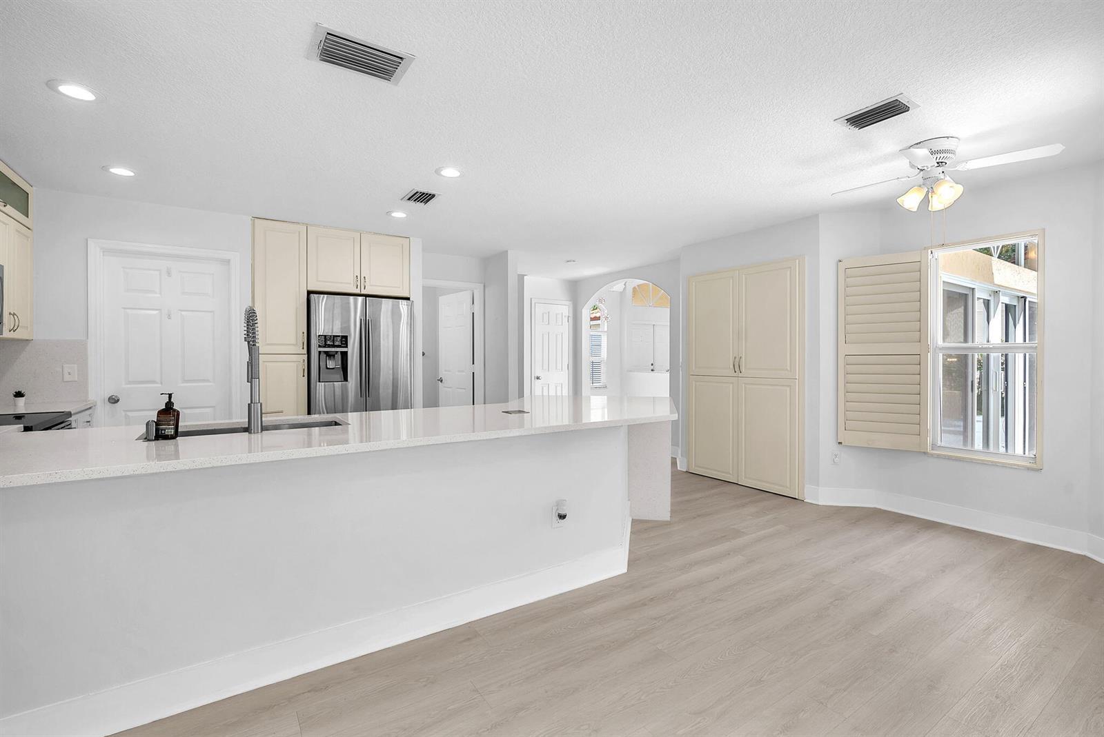 1343 Lake Breeze Drive, Wellington FL 33414 photo 4