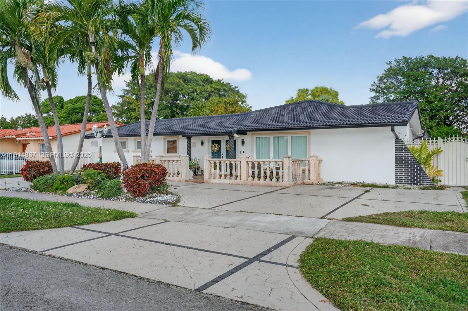 9835 SW 26th Ter, Miami FL 33165 photo 2
