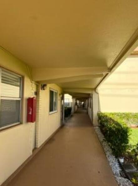 193 Saxony E, Delray Beach FL 33446 photo 4