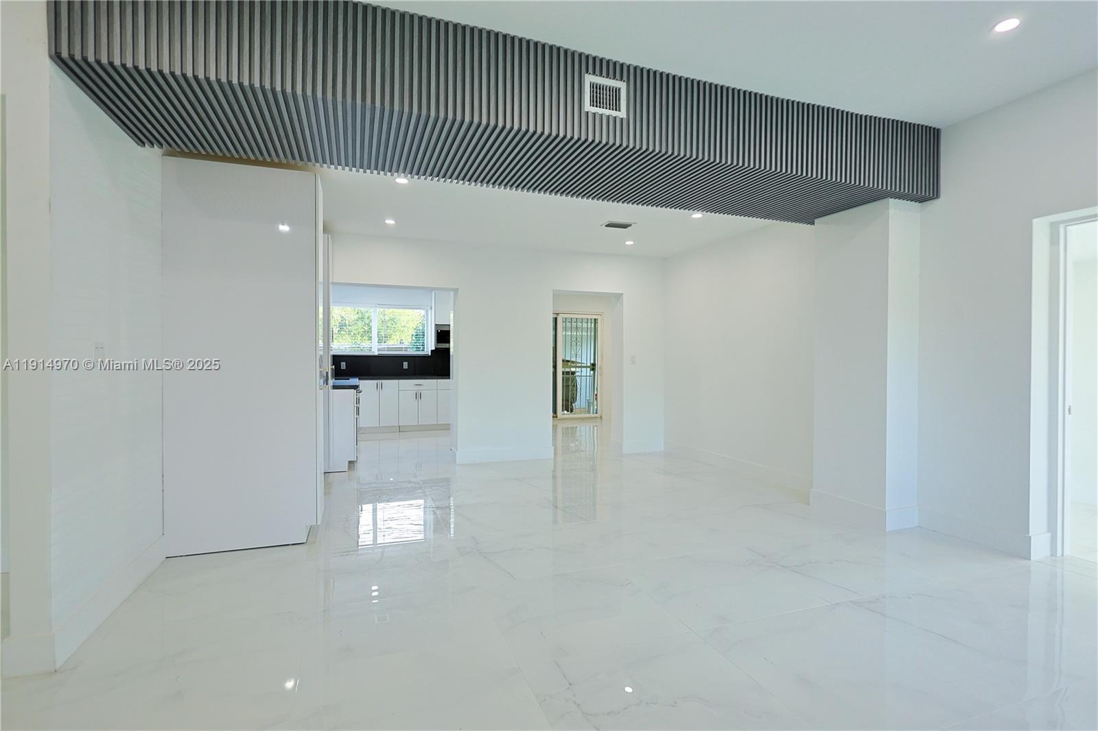 720 NE 143rd St, North Miami FL 33161 photo 4