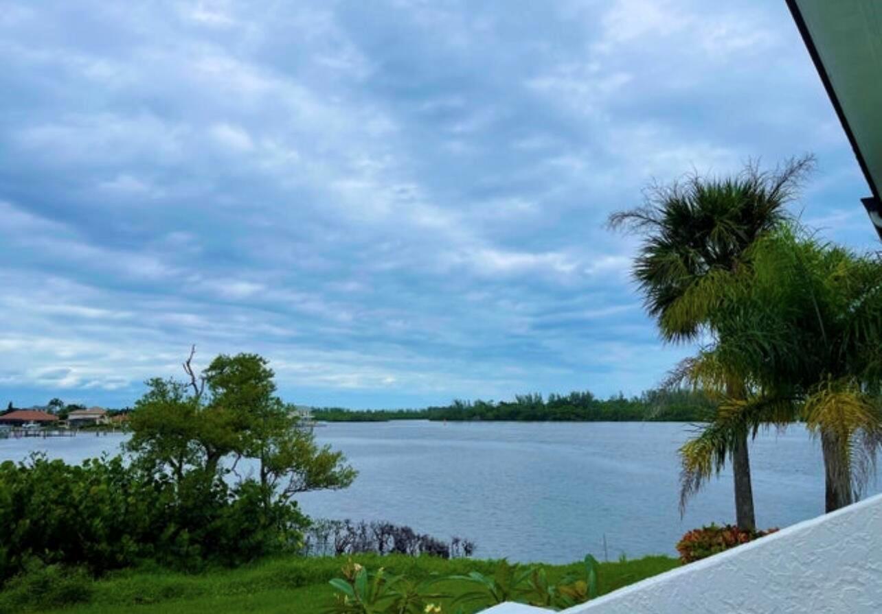 6142 SE Landing Way # 11, Stuart FL 34997 photo 4