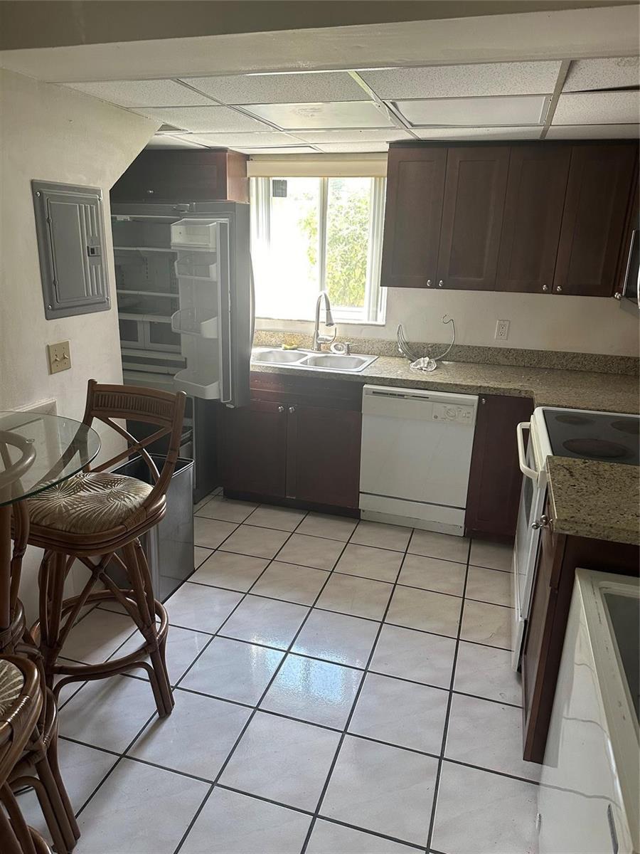 2210 SE 4th Avenue # 6, Fort Lauderdale FL 33316 photo 2