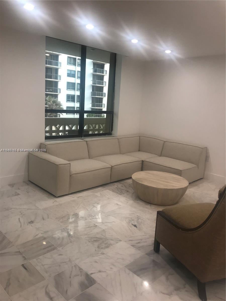 10185 Collins Ave # 516, Bal Harbour FL 33154 photo 2