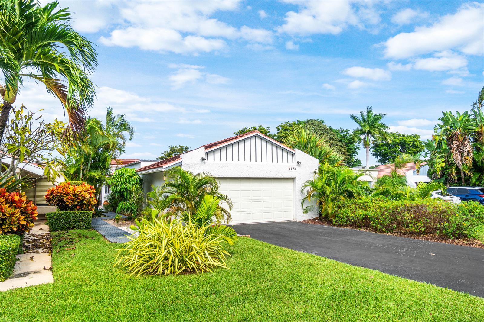 5695 Ainsley Court, Boynton Beach FL 33437