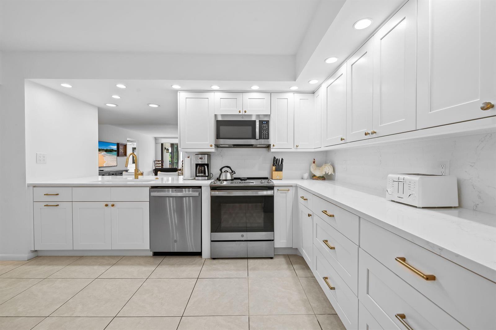 3420 S Ocean Boulevard # 3p, Highland Beach FL 33487 photo 3
