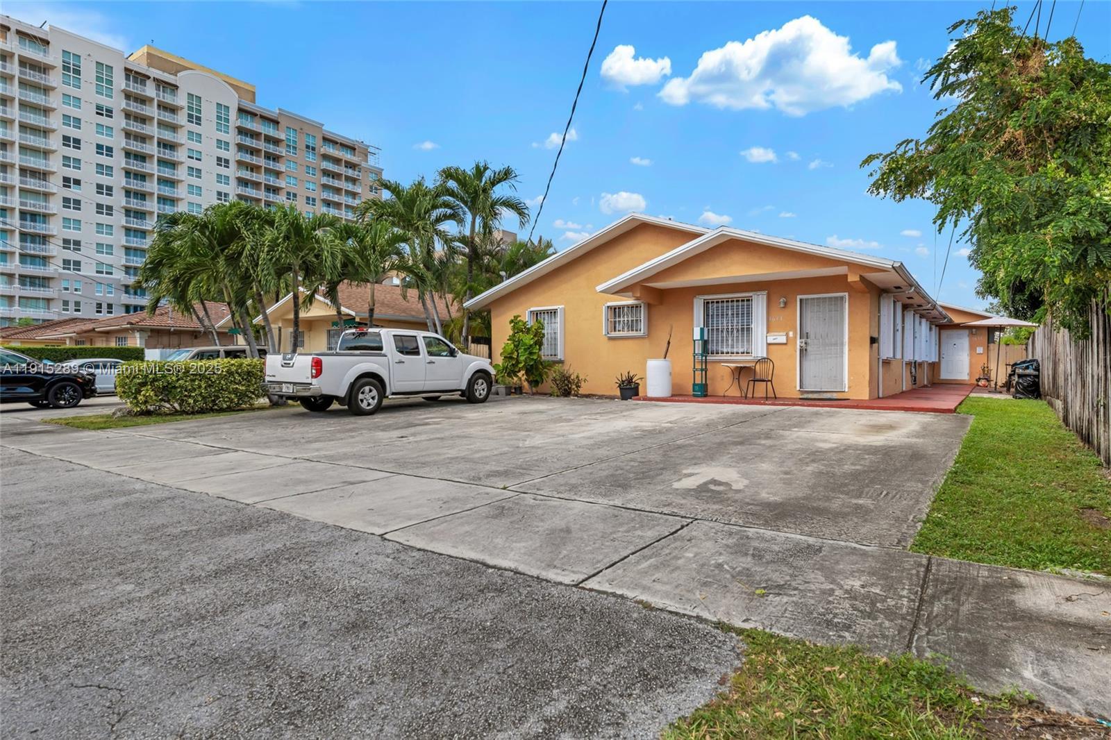 3631 SW 27th St, Miami FL 33133