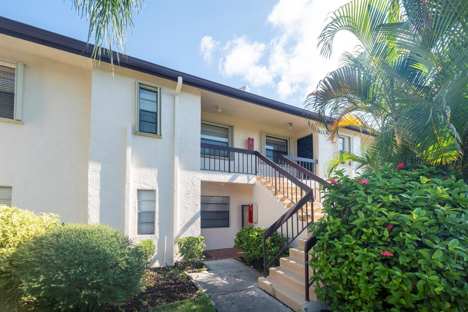 7920 Eastlake Drive # F, Boca Raton FL 33433 photo 2