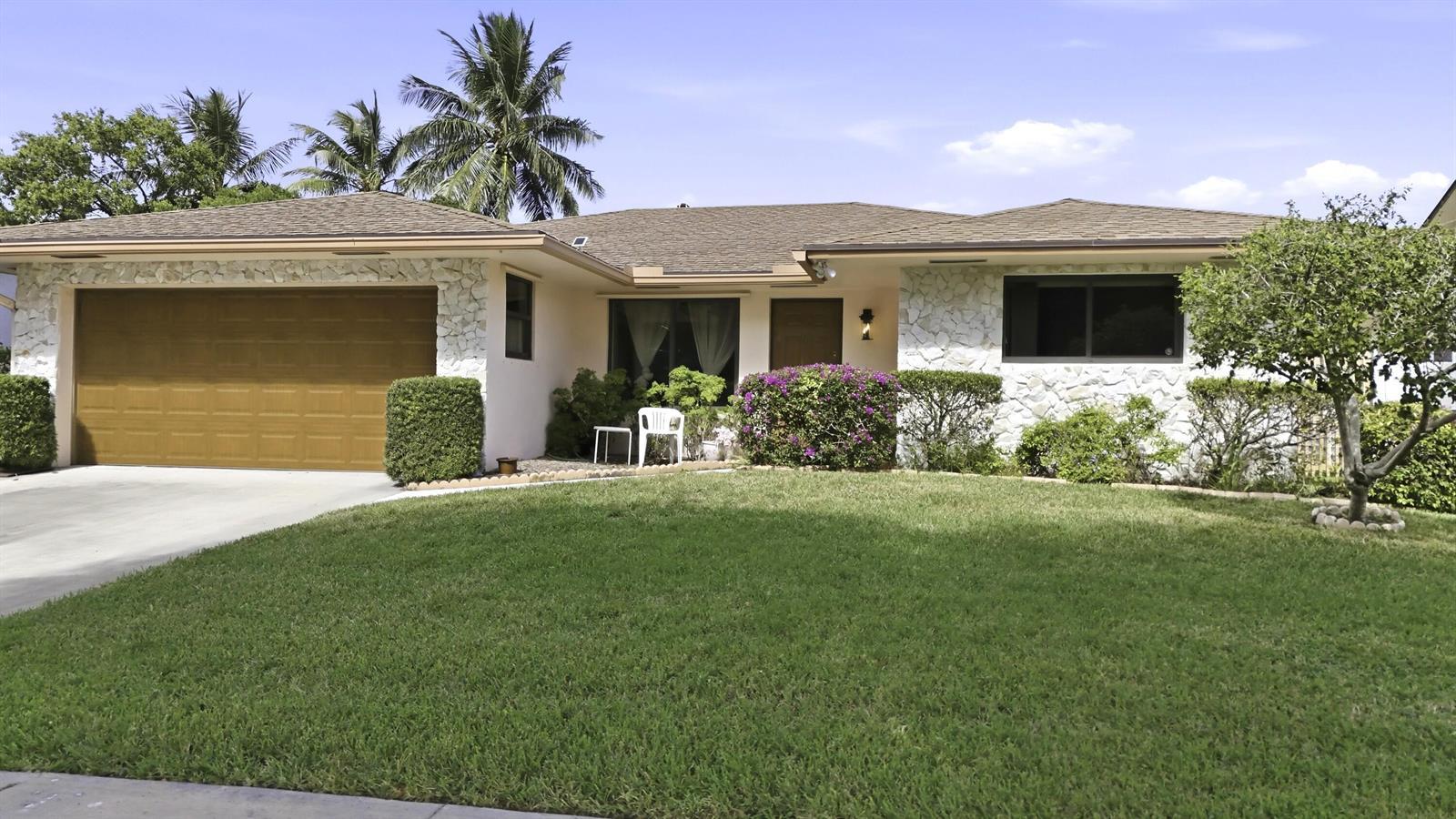 309 SE 4th Street, Dania Beach FL 33004 photo 2