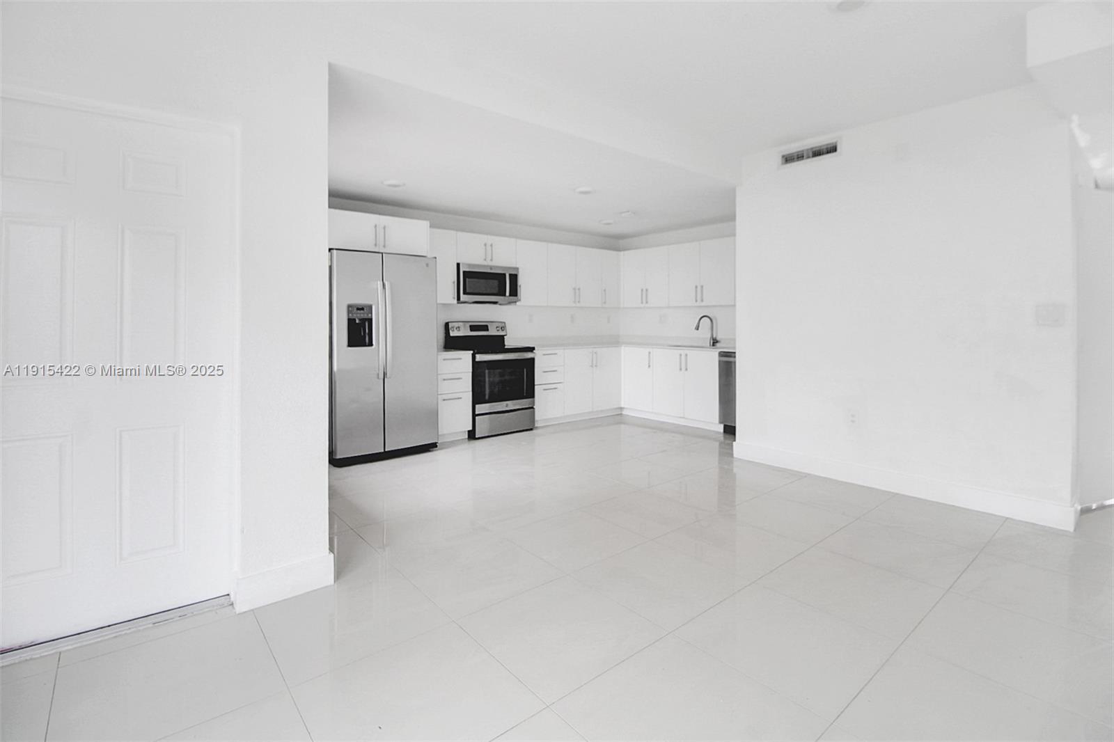 14482 SW 259th St, Homestead FL 33032 photo 4