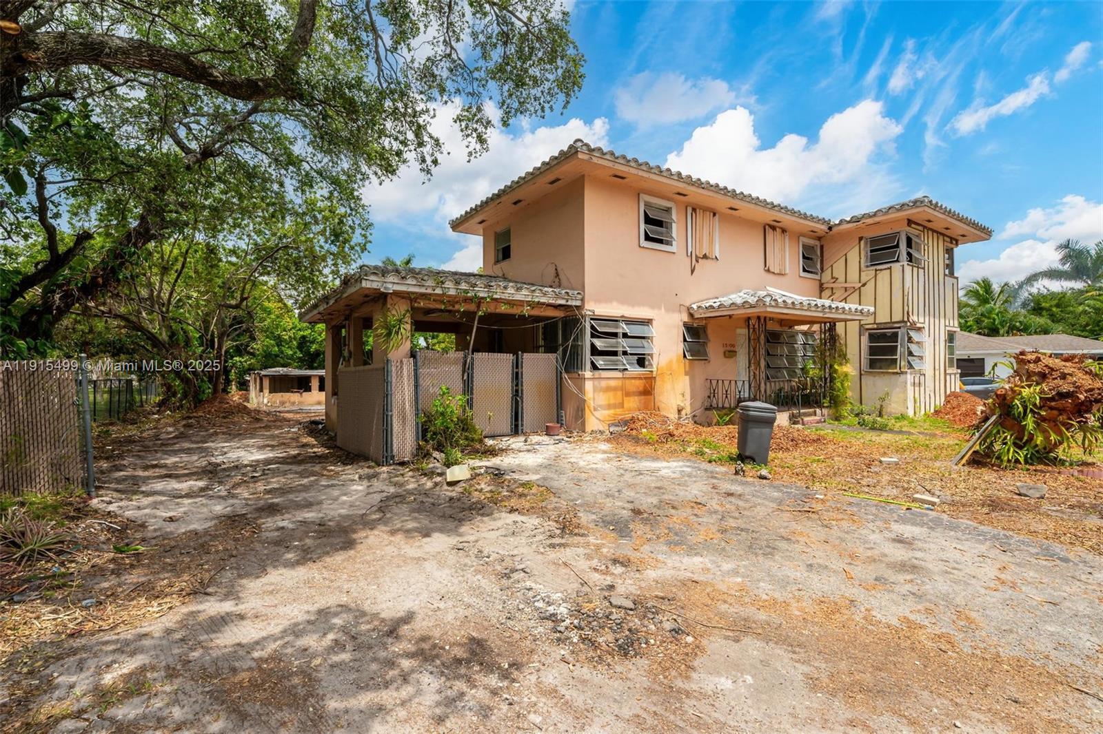15100 NW River Dr, Miami FL 33169 photo 2