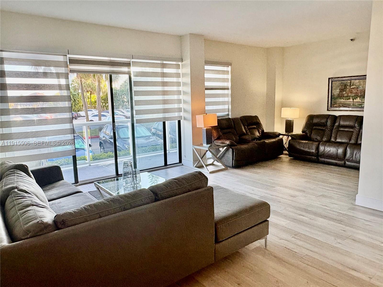 20515 E Country Club Dr # 147, Aventura FL 33180 photo 3