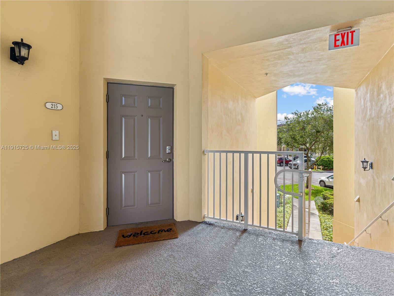8800 NW 107th Ct # 215, Doral FL 33178 photo 2