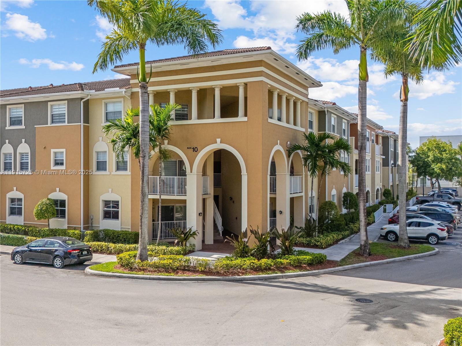 8800 NW 107th Ct # 215, Doral FL 33178
