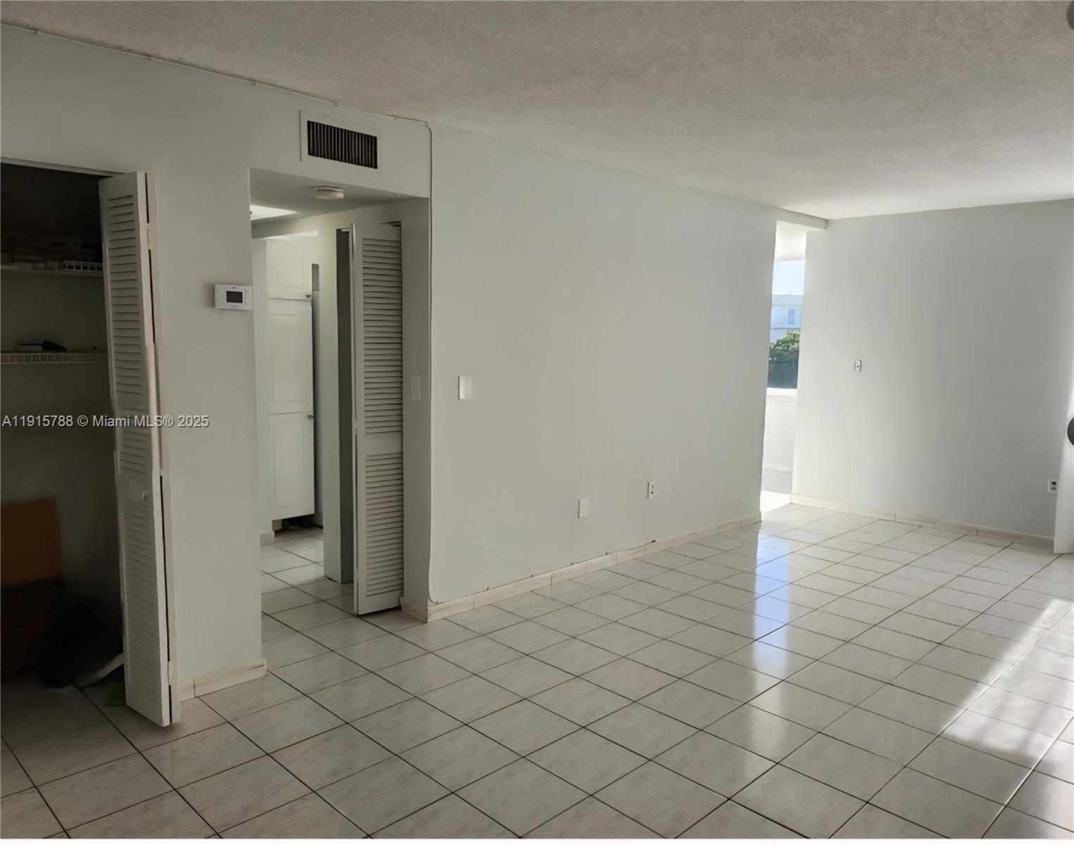 250 180th Dr # 510, Sunny Isles Beach FL 33160 photo 5