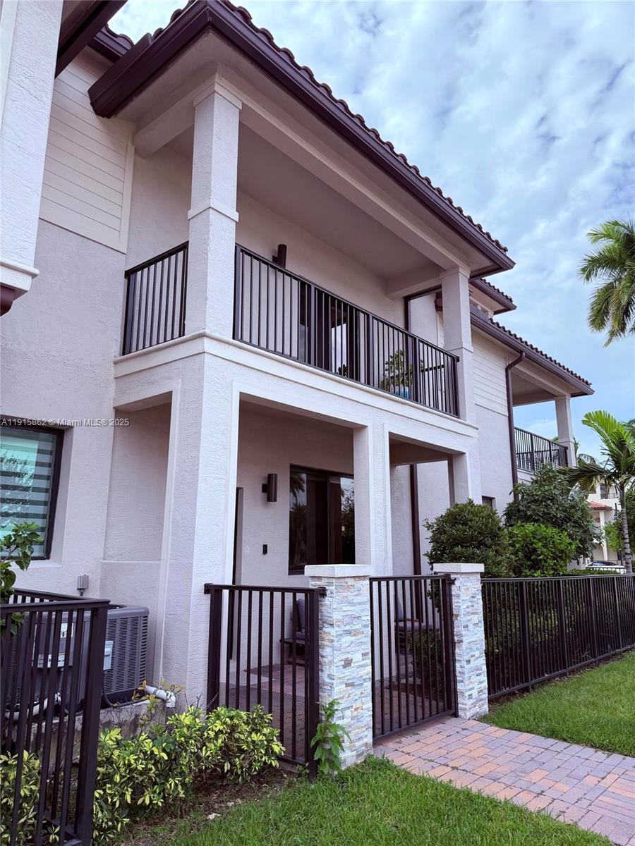 4624 NW 83rd Ave, Doral FL 33166
