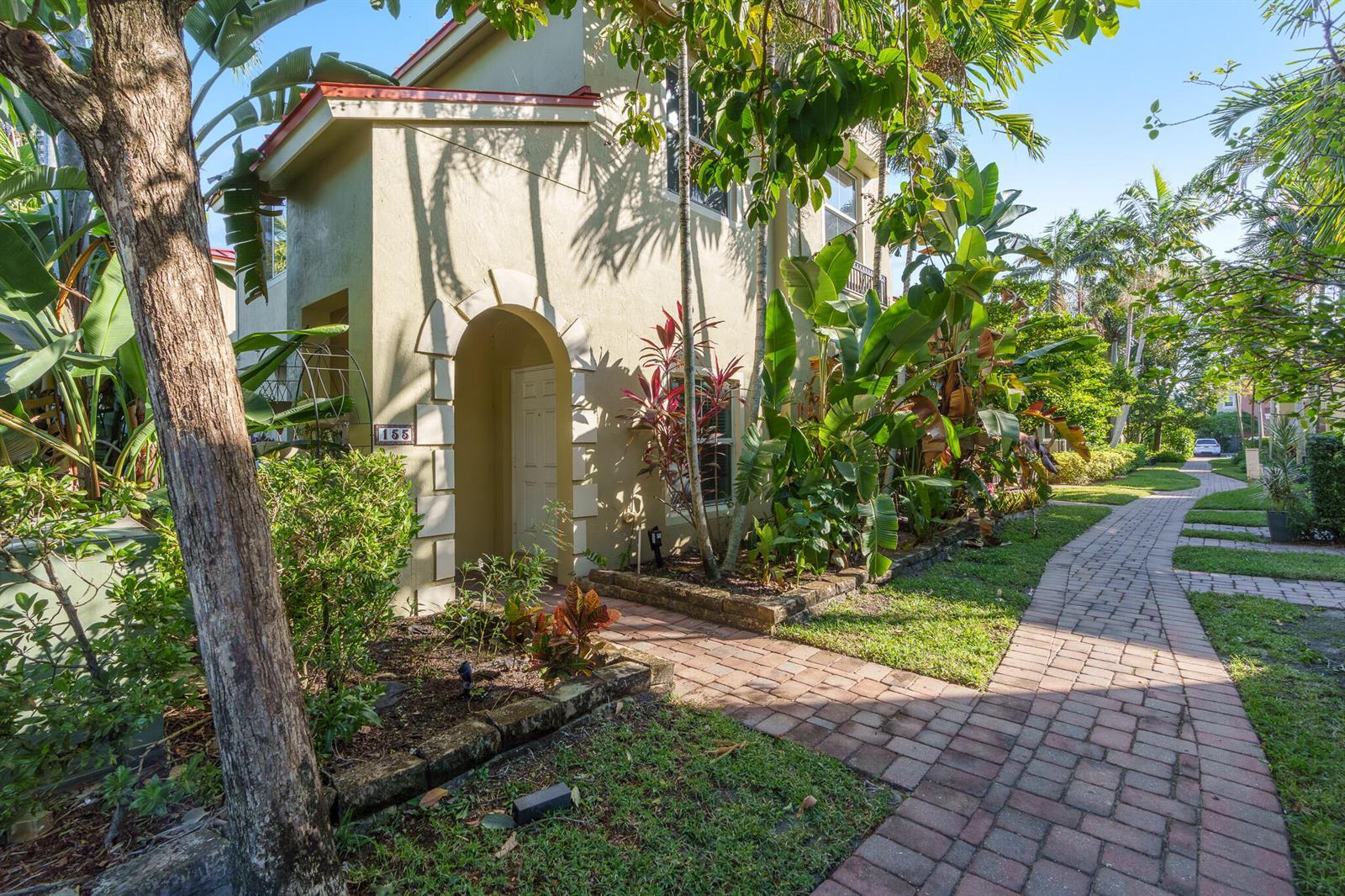 155 Monterey Bay Drive, Boynton Beach FL 33426 photo 2