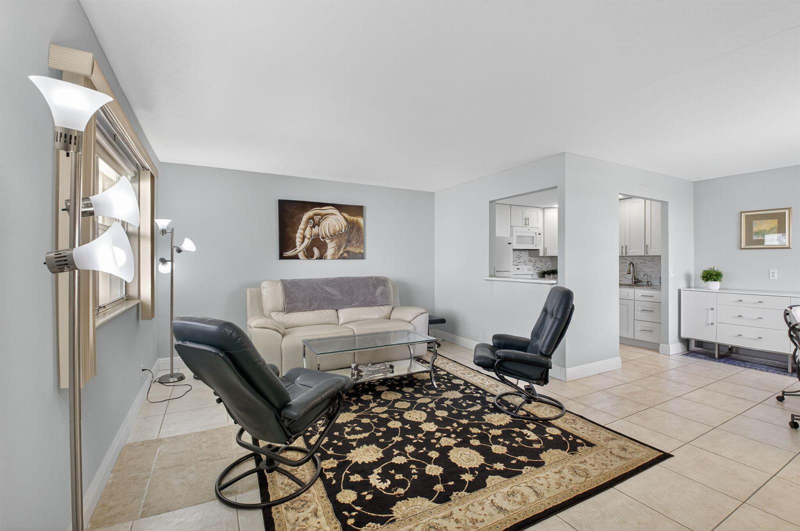 118 Monaco C, Delray Beach FL 33446 photo 4