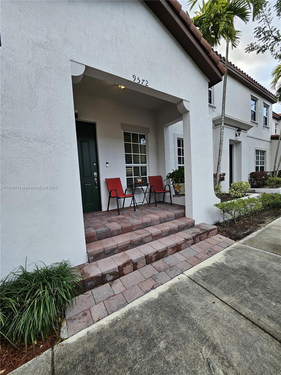 9572 SW 169th Pl, Miami FL 33196 photo 5