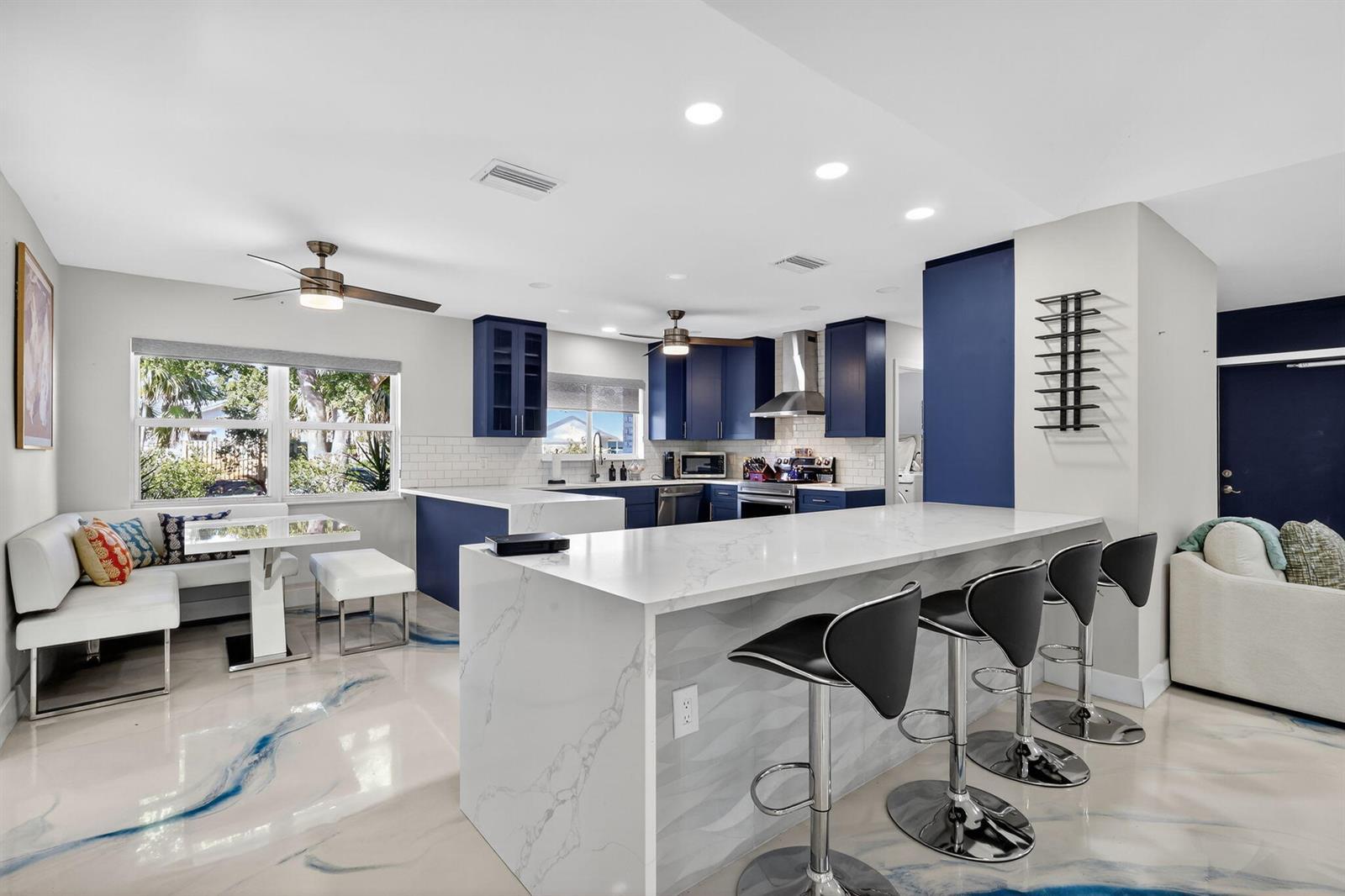 7598 W Country Club Boulevard, Boca Raton FL 33487 photo 5